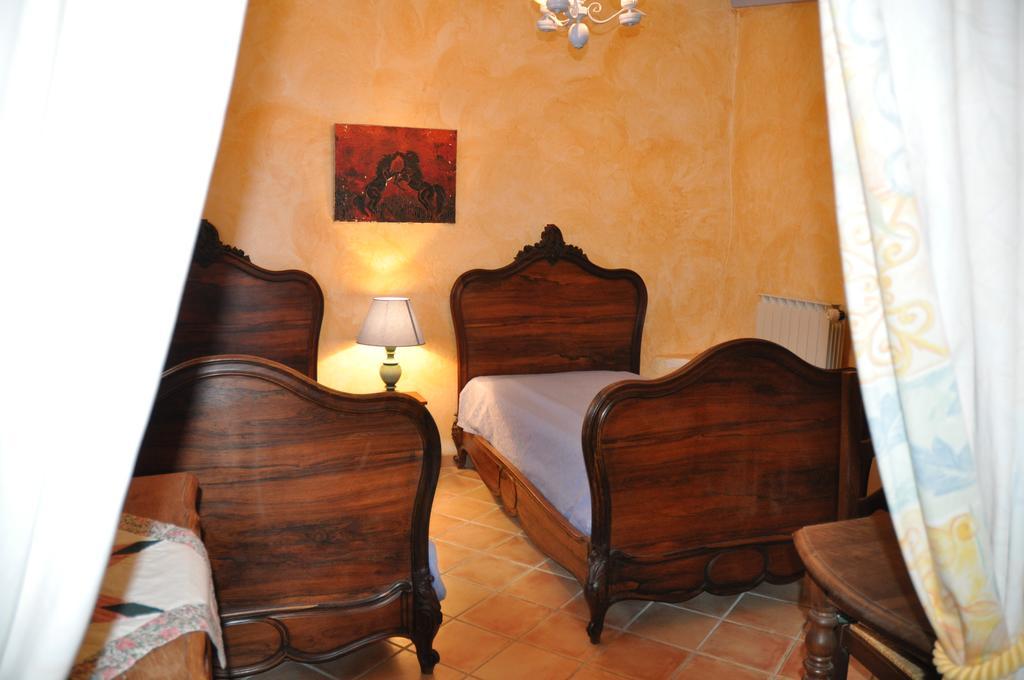 Le Petit Labouret Hotel Revest-du-Bion ภายนอก รูปภาพ